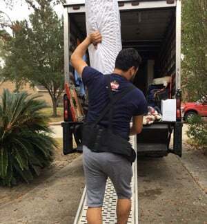 Apple Moving Houston is the local movers in Spring TX offering a wide range of moving, packing, and storage services