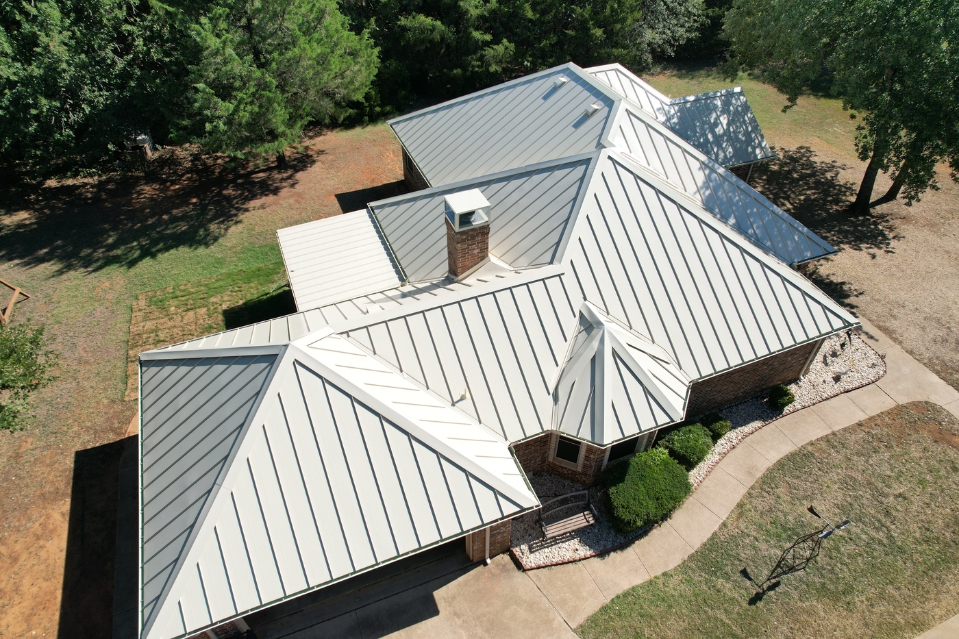 GreenLight Roofing and Remodeling offers roofing, windows, and siding services, as well as insulation and energy-efficient upgrades, to customers in Fort Worth, Weatherford, Cleburne, Alvarado, and across Tarrant, Johnson, Hood, Parker, Bosque, and Somervell County