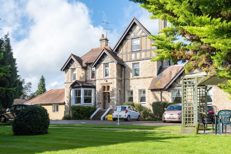 Forest Healthcare Celebrates Excellent Reviews at The Poplars Care Centre in Maidstone, Kent