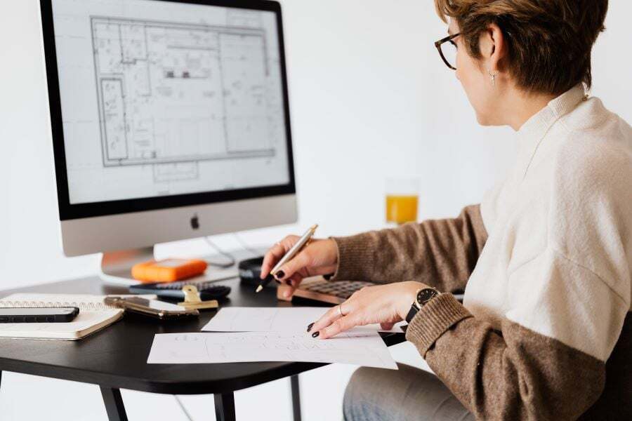 Burnham Nationwide is a team of professional permit expediters and code consultants with extensive experience working on iconic buildings and complex projects over the past three decades, including skyscrapers, retail outlets, and historic landmarks.