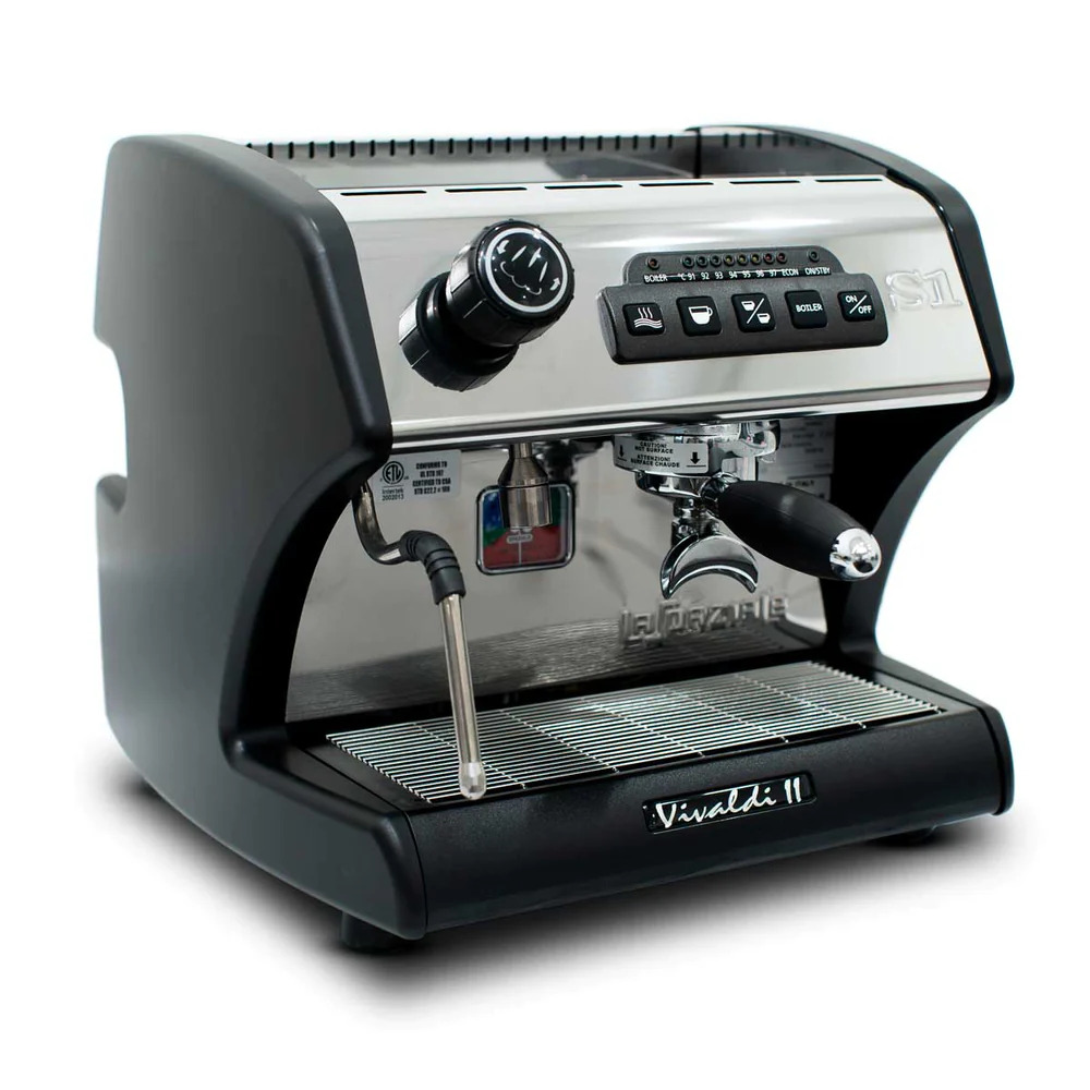 Majesty Coffee was founded by Nunzio and Mike Ross, coffee aficionados whose love for coffee dates back to their childhood when their father used to make French-pressed coffee every morning using the finest-quality beans.