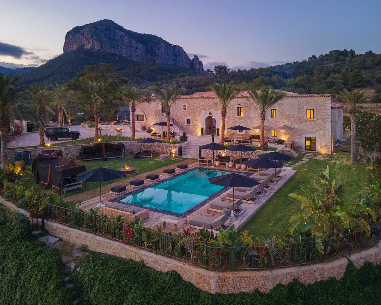 The luxury villa rental agency is one of the most reputable in Spain. It provides the perfect vacation plans and helps visitors bring their dream vacations into reality.