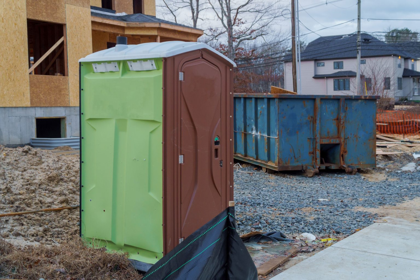 HQ Portables and Dumpsters, based in Milpitas, CA, specializes in providing top-quality portable toilet and dumpster rental services.