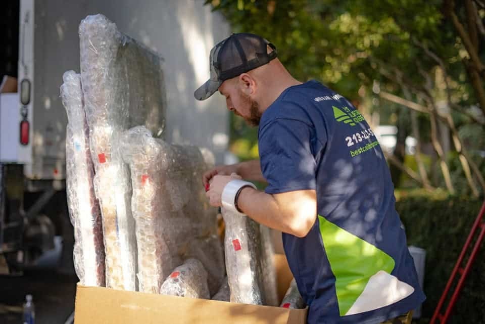 Based in North Hollywood, Best California Movers has an expert team that transforms the daunting task of moving into a smooth, seamless experience.