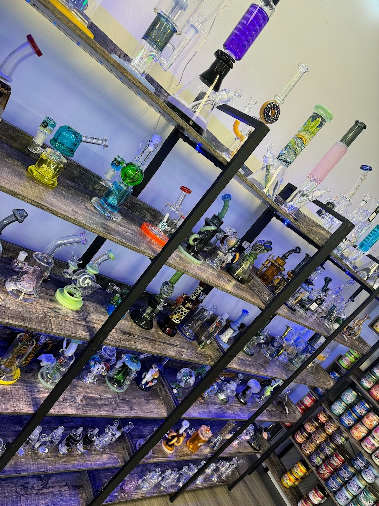 The Dispensary - Vape & Smoke reinvents the vaping and cigar experience, combining premium products and exceptional service to create something truly remarkable.