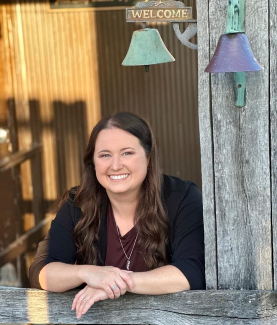 Based in Gatlinburg, Tennessee, Katelyn Warren is a trusted real estate agent dedicated to helping buyers and sellers throughout the Smoky Mountains region.