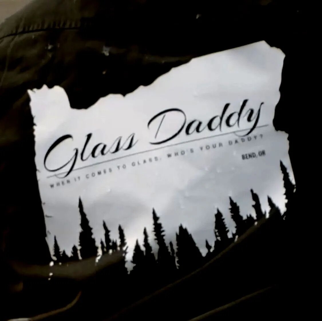 Glass Daddy is a locally operated glass company based in Bend, Oregon.