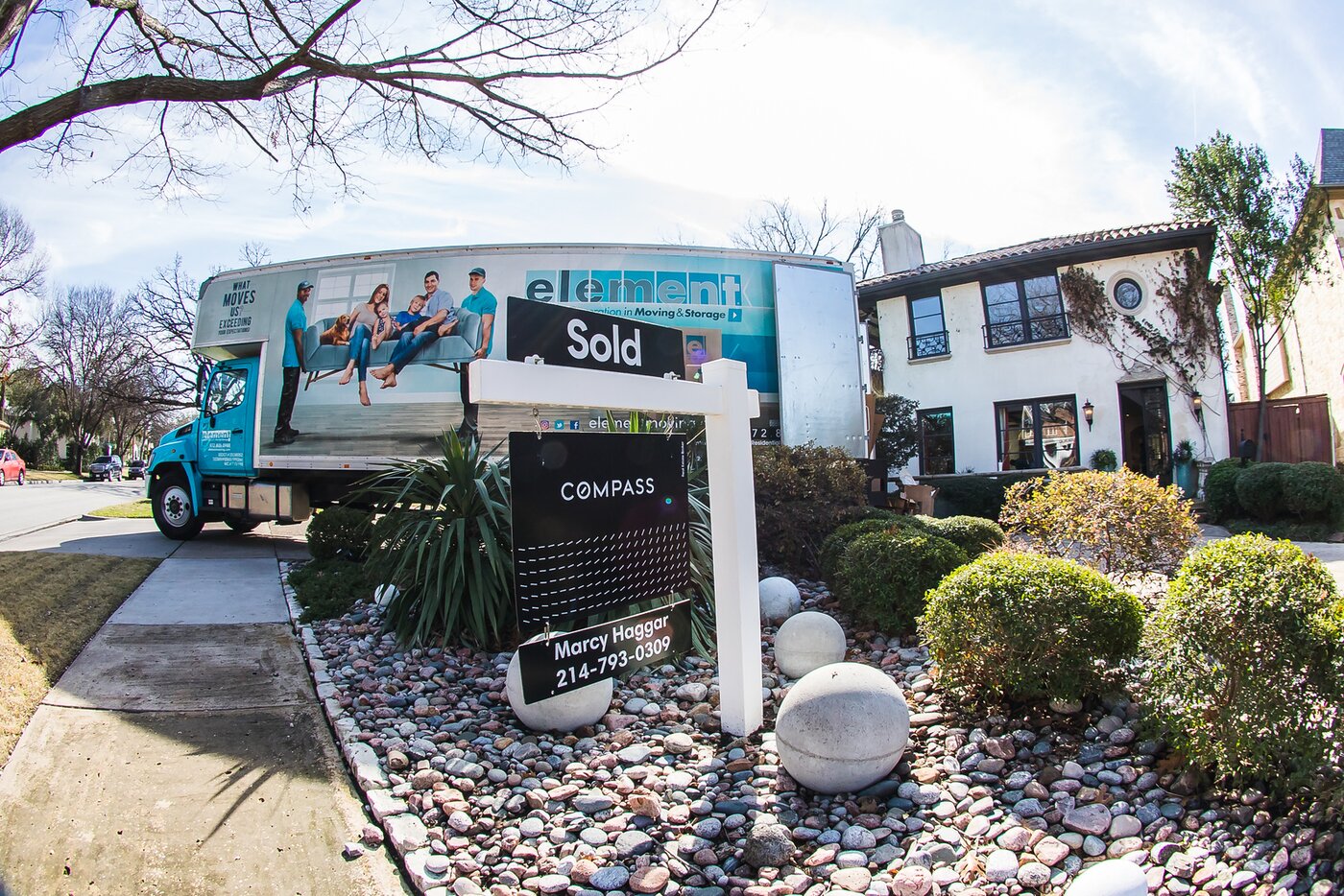 Element Moving & Storage is a trusted high-end moving company based in Dallas, Texas, with over 15 years of experience providing premium residential and commercial moving, packing, and storage services.