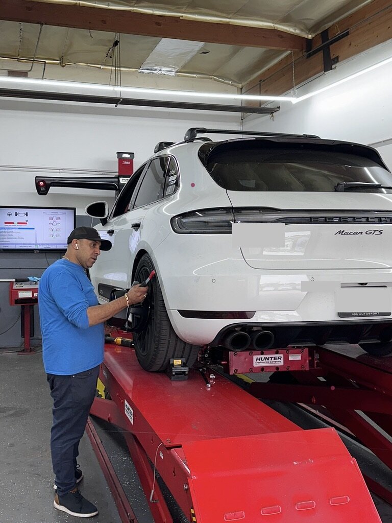 George’s Alignment & Brake Service has been serving Northridge and the San Fernando Valley for over ten years, delivering expert wheel alignment and brake services for all vehicle types.