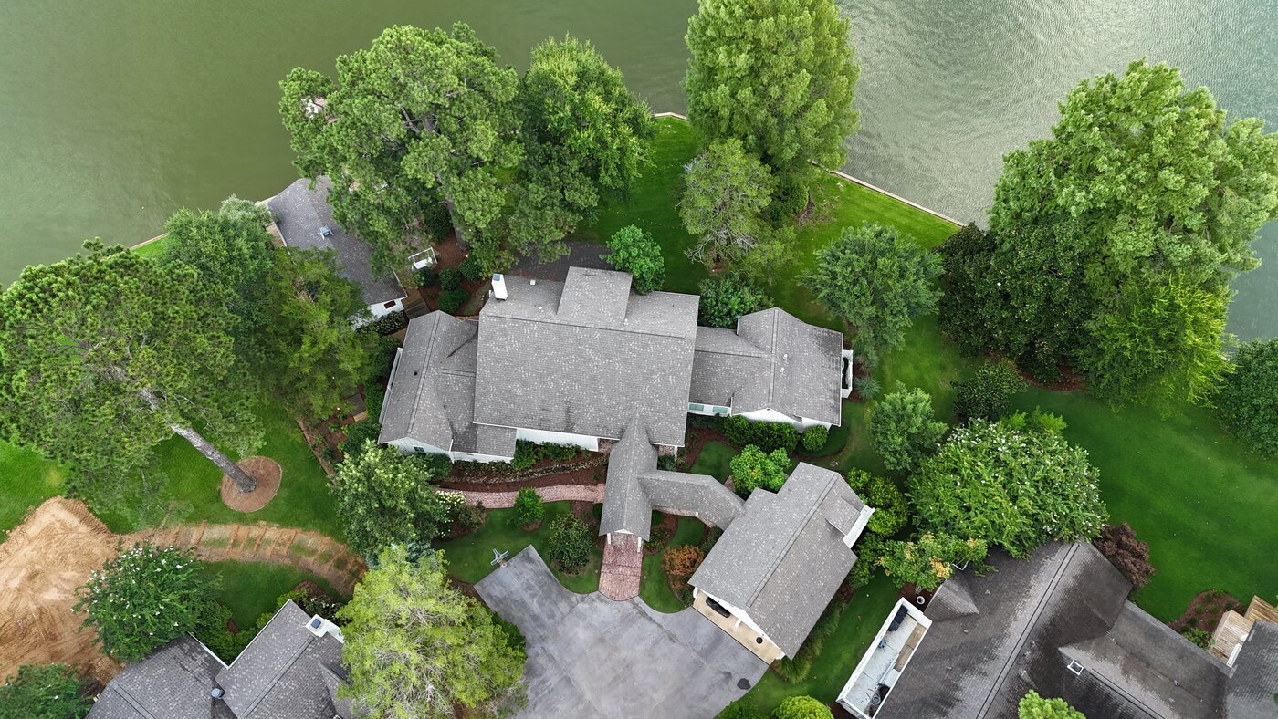 Storm Avenue Roofing and Construction is a premier roofing company serving the Jackson metropolitan area, providing residential and commercial roofing services.