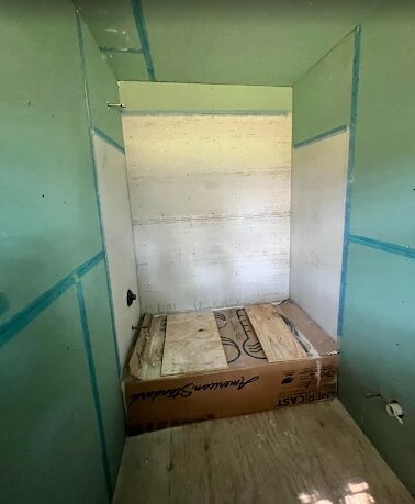 Founded in Texas, Aldo's Drywall Contracting Services provides professional drywall repair and installation services throughout Dallas, Arlington, and the greater Dallas-Fort Worth area.