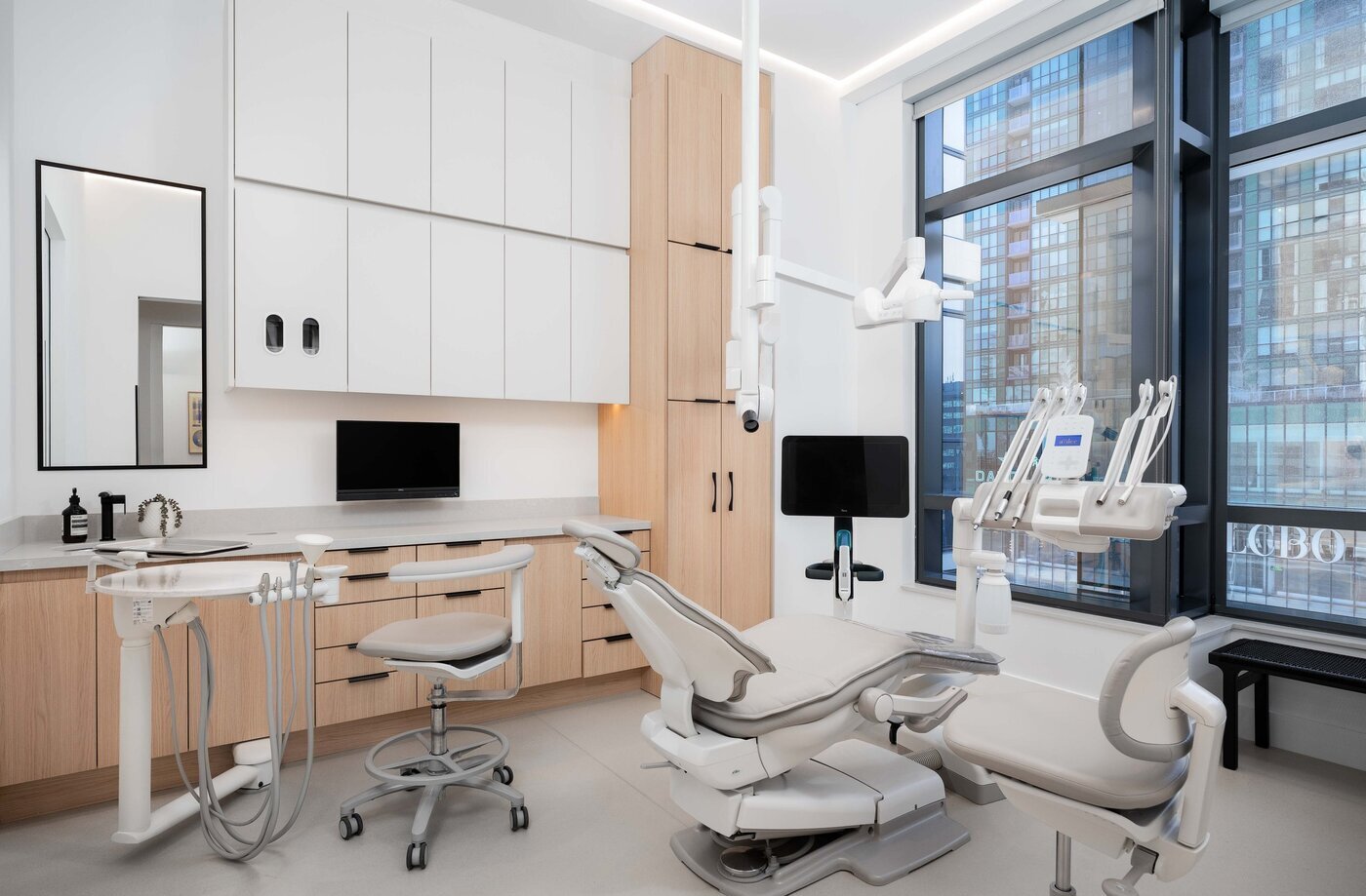 Sovrle Dental Clinic is a modern dental practice in North York, Ontario, offering general, surgical, cosmetic, and orthodontic services for patients of all ages.