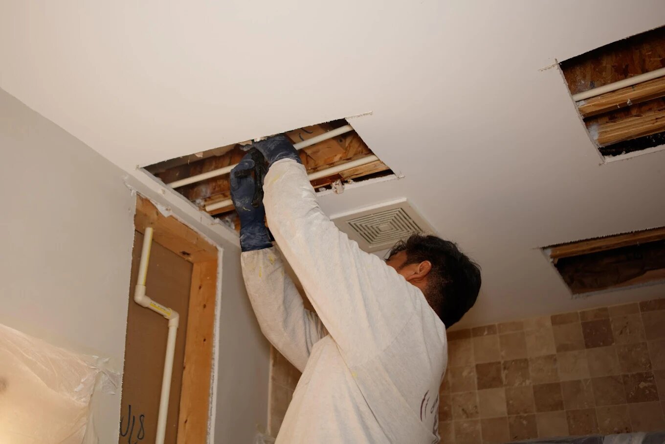 Plumbing Express is a locally owned and operated Atlanta plumbing company with 35+ years of experience.