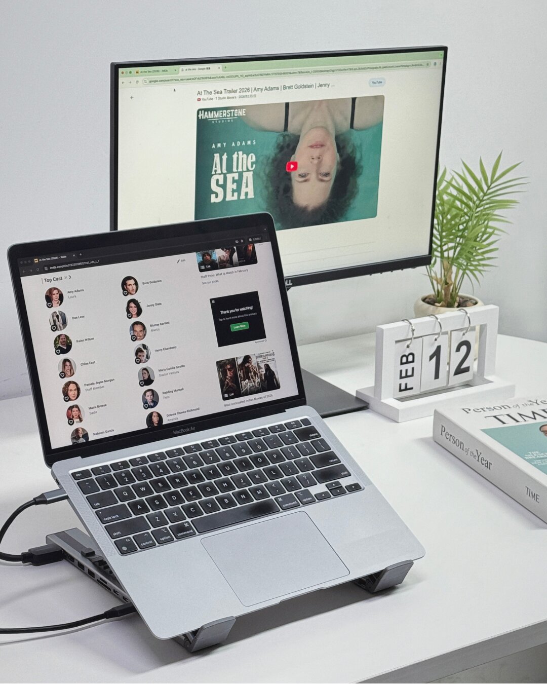 Mukiya is a mobile work system brand focused on simplifying hybrid work through ergonomic and portable solutions.