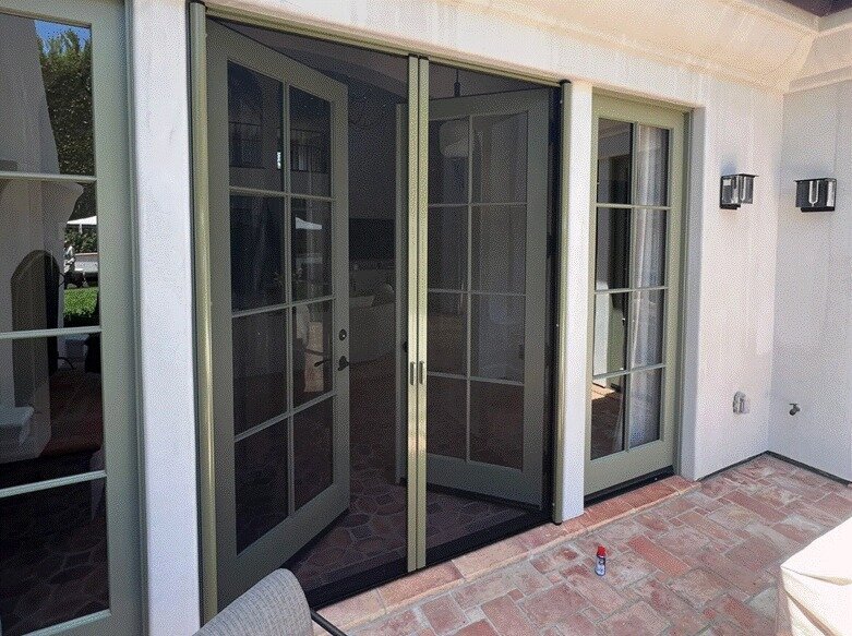 Tashman Home Center has served Los Angeles homeowners since 1961 from its West Hollywood location at 7763 Santa Monica Blvd.