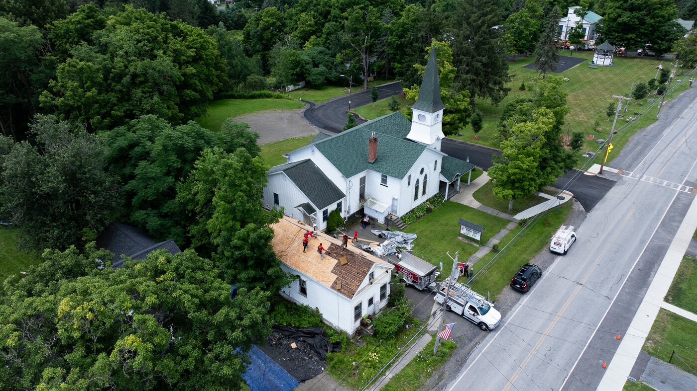 Home Evolution Roofing is a New York-based roofing contractor providing installation, repair, and replacement services across Upstate New York and Vermont.