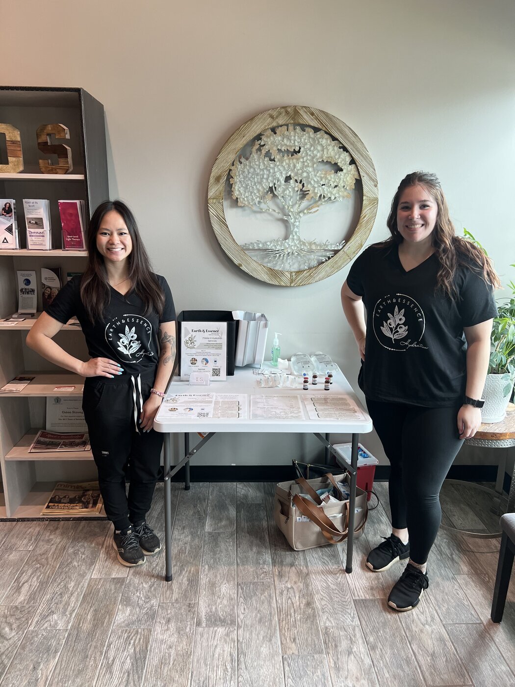 Earth and Essence IV Spa is a Cleveland-based mobile wellness provider delivering clinically-supervised IV hydration, vitamin infusions, and advanced wellness treatments directly to clients' homes, offices, and events.