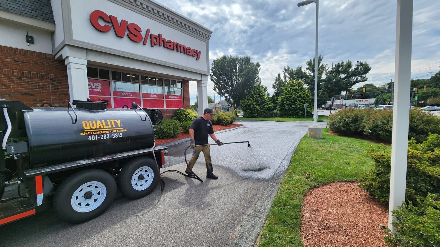 Quality Asphalt Sealcoating is a Warwick, Rhode Island-based asphalt maintenance company serving commercial and residential properties throughout the state.