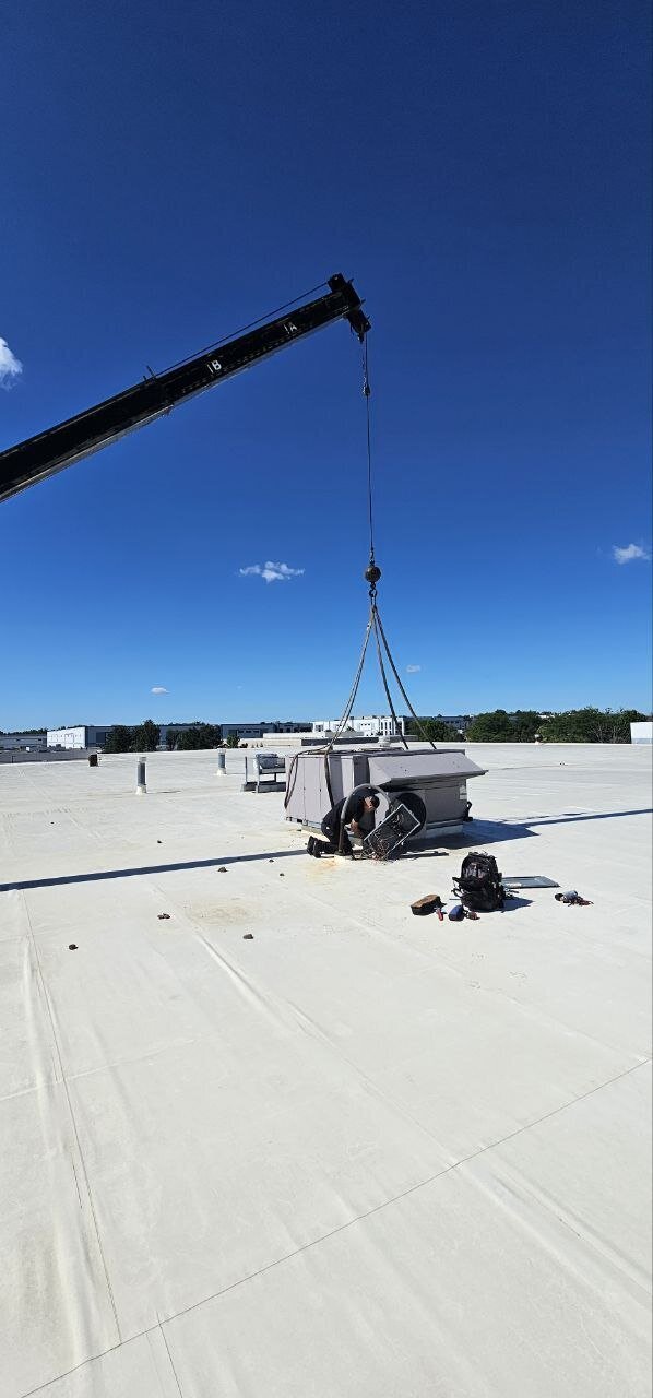 Next Generation Heating & Cooling Completes Major Rooftop HVAC Upgrade After 30-Year-Old Carrier System Fails in Vernon Hills