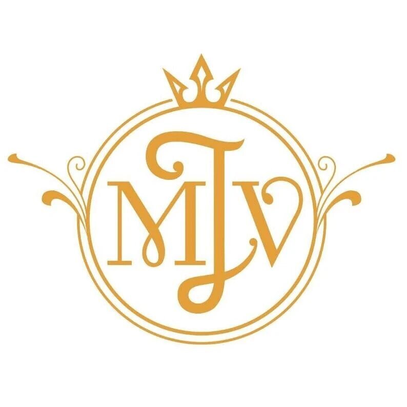 Maejean Vintage curates fine vintage, antique, and estate jewelry from its downtown Lancaster, Pennsylvania studio.