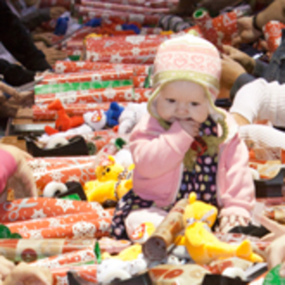 Children's Hunger Fund Toy Wrap