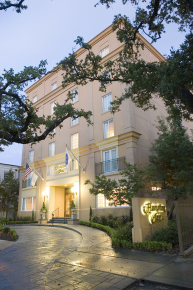The award-winning Hampton Inn New Orleans Garden District hotel on scenic St. Charles avenue.