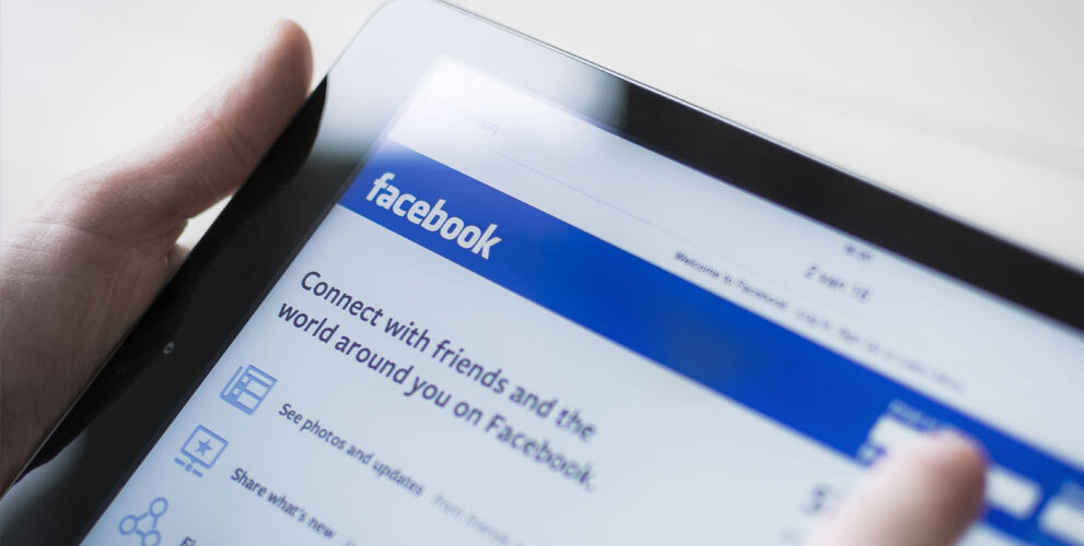 Facebook Marketing for Lawyers: The Positive and Negative Sides
