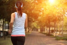 Las Vegas Plastic Surgeon Dr. Lane Smith to Sponsor Patients in USO 5K Run