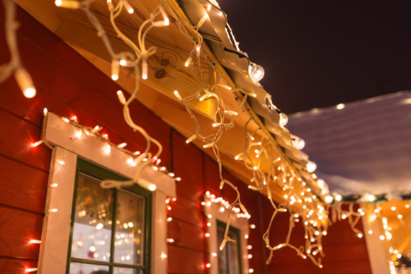  R2 Roof Guys Dallas TX share tips to keep your holidays safe when you decorate with holiday lights.
