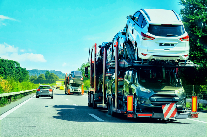 Dallas Car and Truck Wreck Lawyer Warns Motorist of White Line Fever!