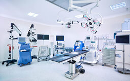 How to Ship Medical Equipment Safely and Securely - Craters & Freighters