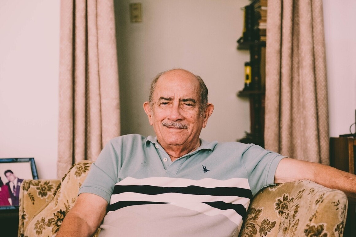 Supporting Senior Friends and Family During the COVID-19 Pandemic 