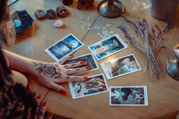 Free Tarot Readings Online: Sort Your Love, Relationships, Money and Career Today!