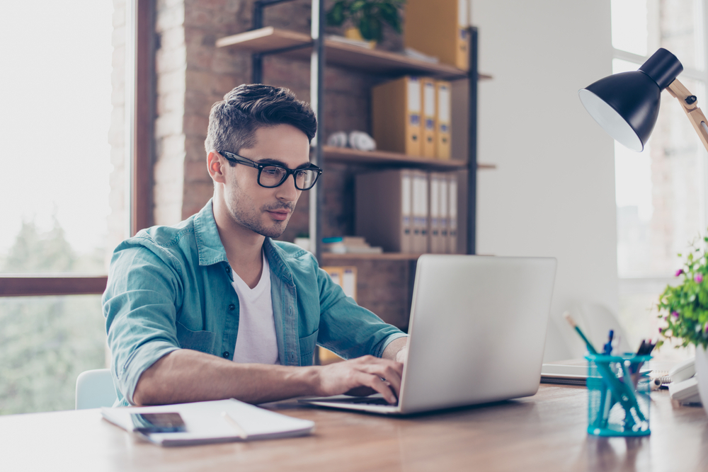 21 Online Jobs From Home: Report Shows the Top Low-Skilled & High Paying Work to Make Money Online
