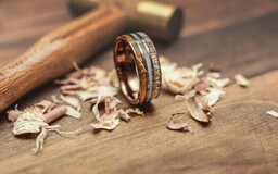 Embrace Your Personality With a Colorful Wedding Band