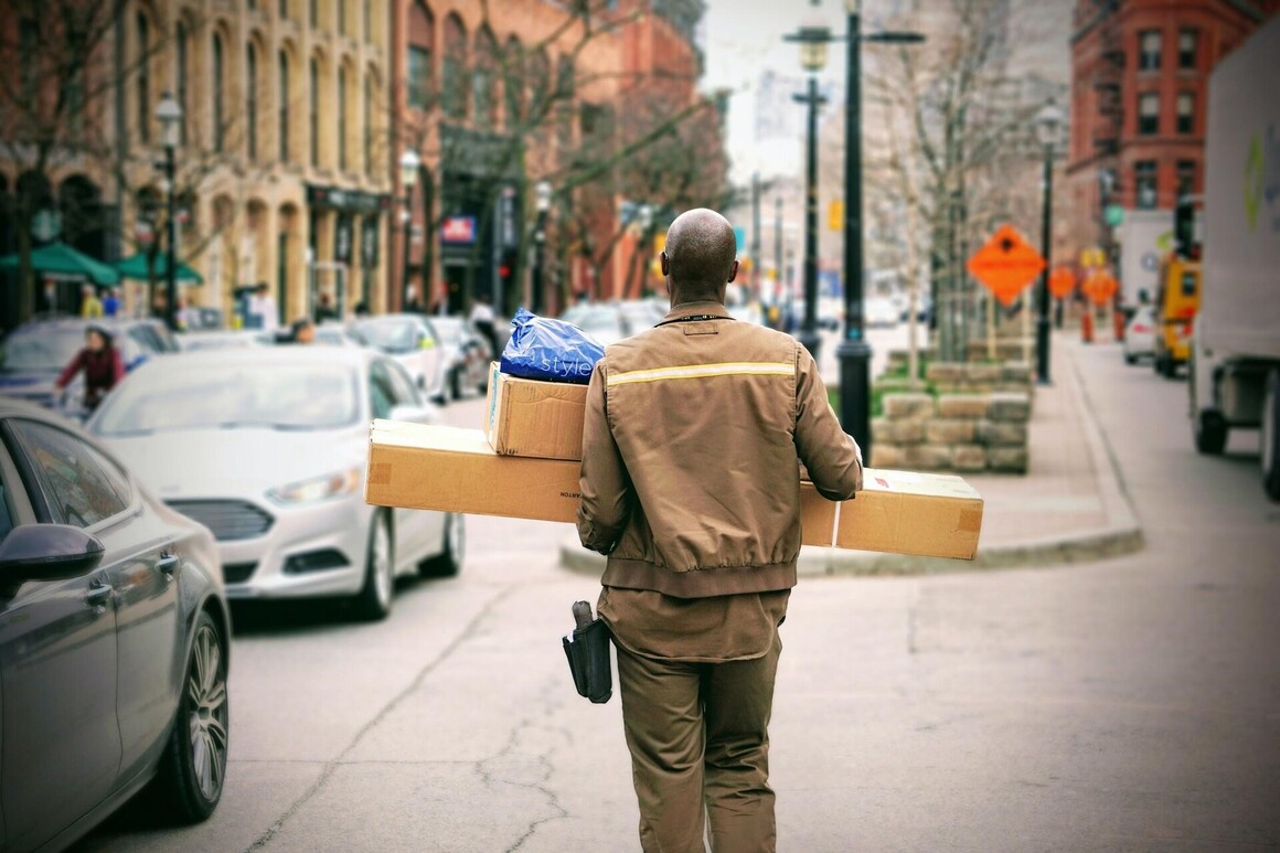 Package Tracking: Everything you need to know about