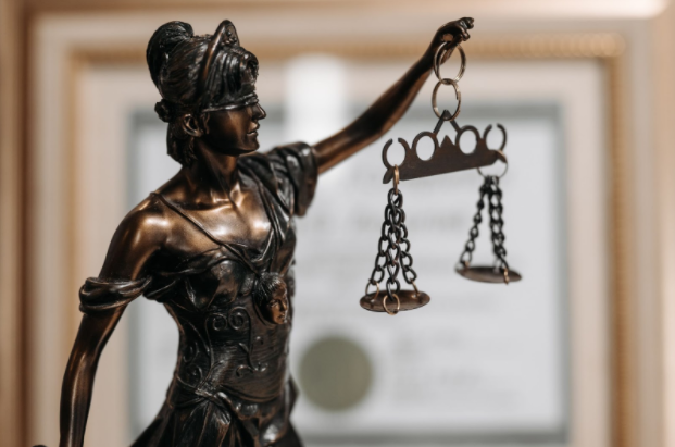 Contact an Attorney if Involved in Drug Possession, says Drug Crime Lawyer Parikh