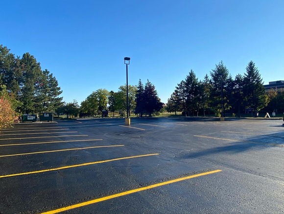 Asphalt Sealing Maintains Commercial Parking Lot For Business Owners