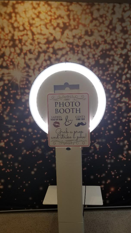 Photo Booth Rentals Gain In Popularity For Holiday Events