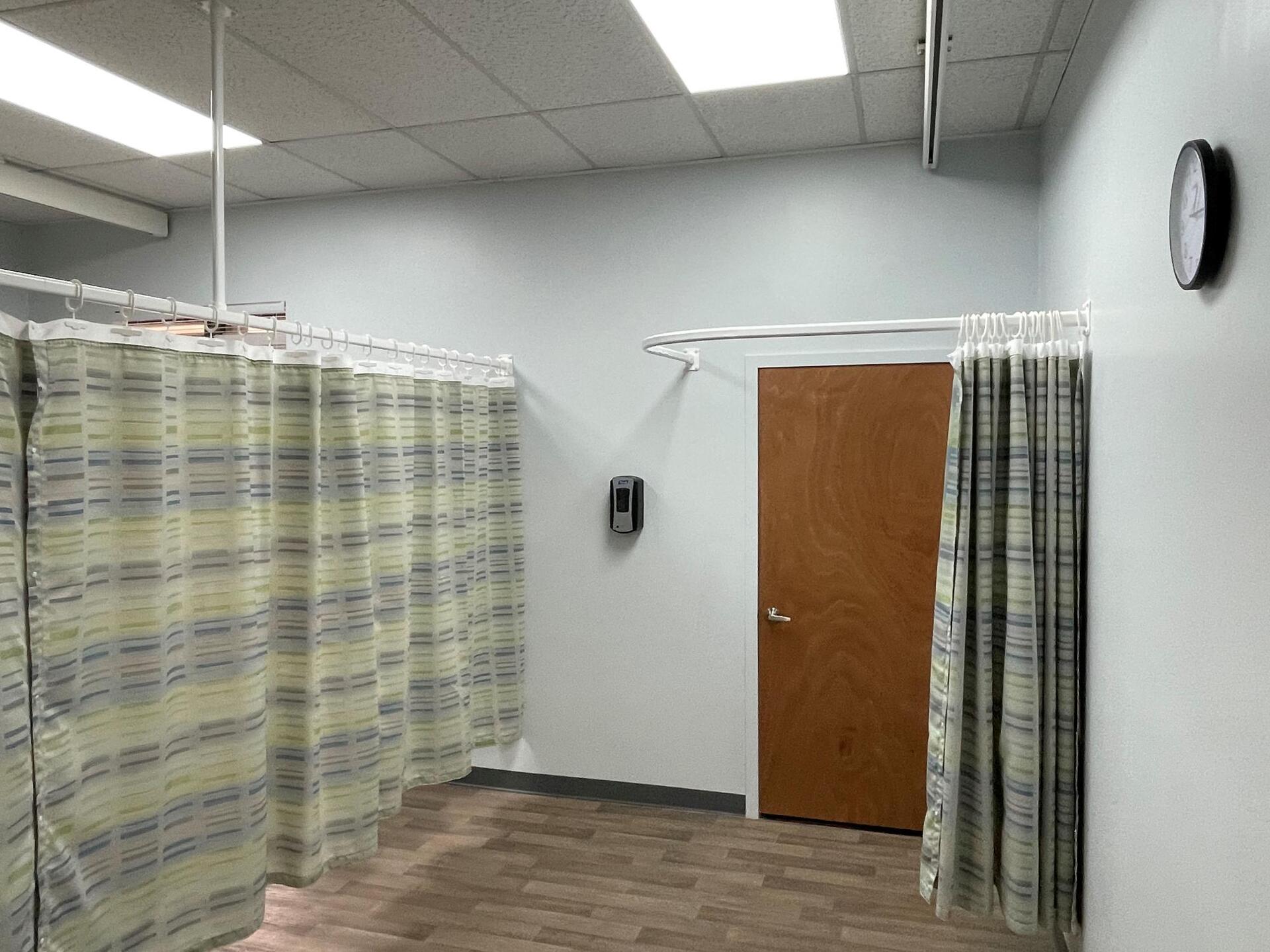 Medical NonCeiling Mounted Cubicle Curtain Systems Released by Lorton