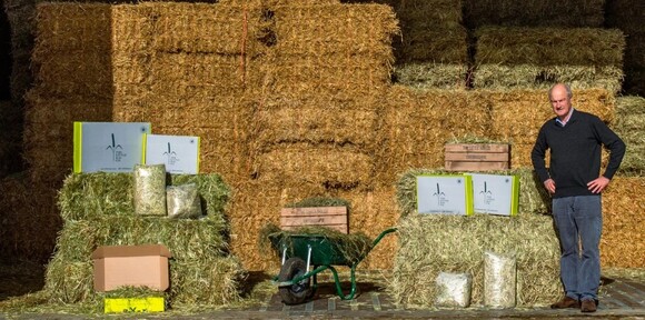 Little Hay Co. Launches Hay Taster Menu and Hay Boxes for Small Family Pets