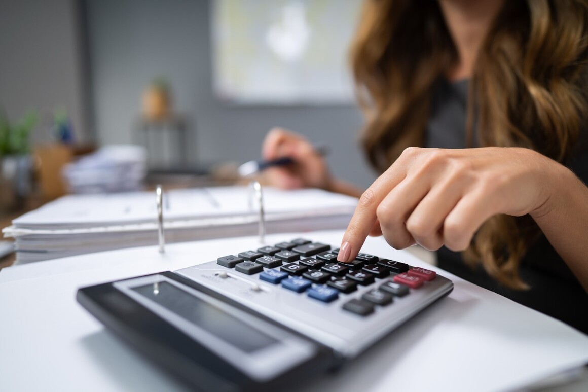 Essential Tasks to Tick Off Before Launching Your Own Business   