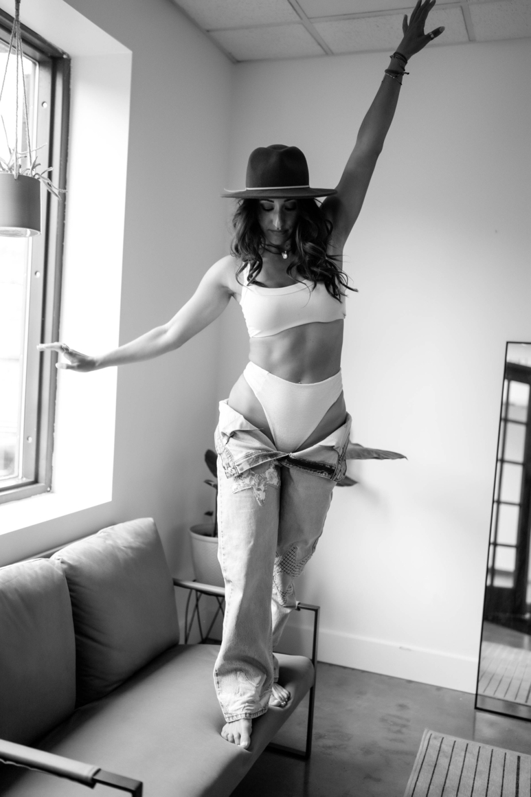 Peekaboo Boudoir, the premier boudoir studio in Portland, Oregon announces a new luxury rebrand! 