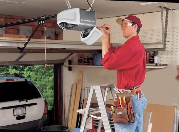 A&amp;E Emergency Garage Door Repair of Kansas City