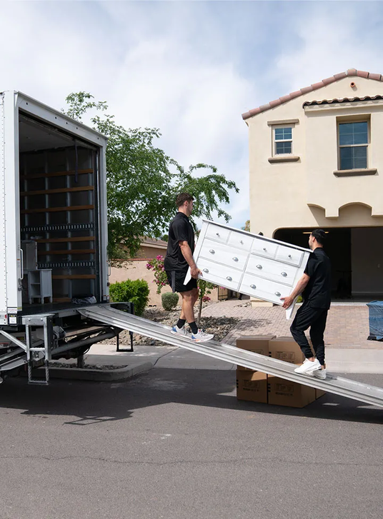 Five-Star Moving Crew: Elevating the Moving Experience in Kenosha