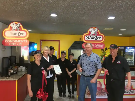 Dixie Lee Fried Chicken in Barrie Faces Wave of Fake Reviews