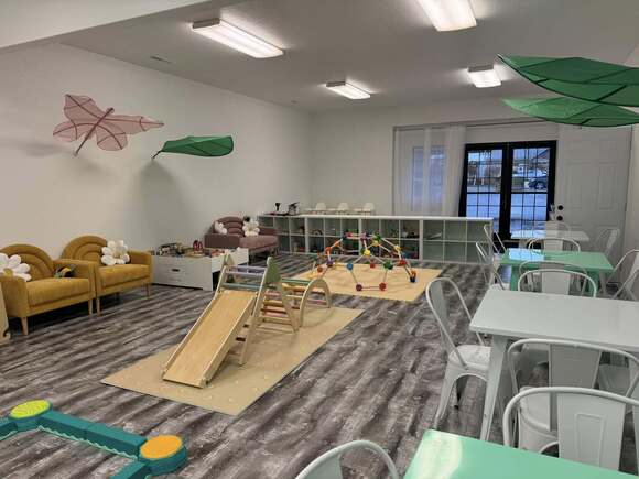 Tiny Dreamers Studio Unveils 'Little Daisy Play': A New Play Area for Children During Photo Shoots