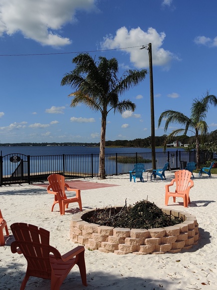 Lake Clinch Resort Sets the Standard for Lakefront RV Living in Frostproof, FL