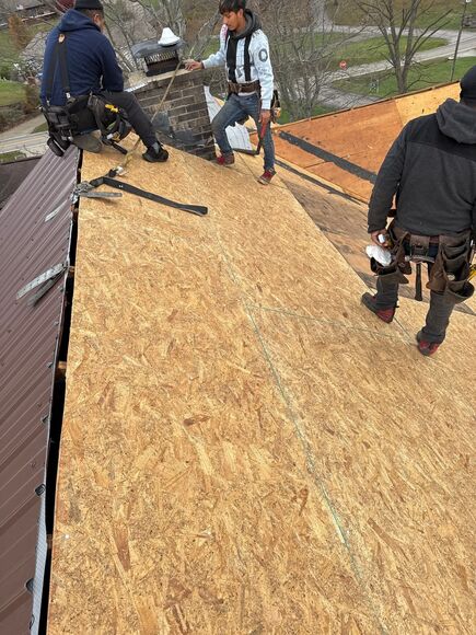 Rainstoppers Roofing Shares Tips for Staying Comfortable During Roof Replacements in Charleston, WV