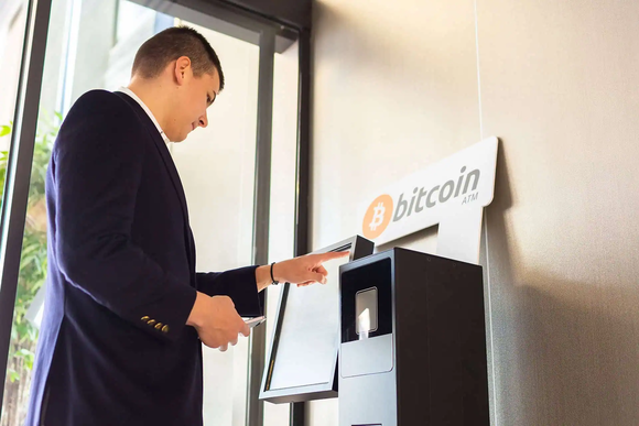 CryptoClubBTM Expands Bitcoin ATM Services in Montreal, Adding Ethereum and USDT Transactions